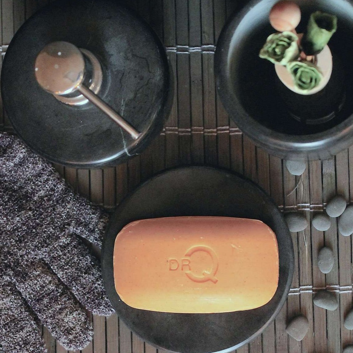 صابون تفتيح و توحيد الجسم (صغير)